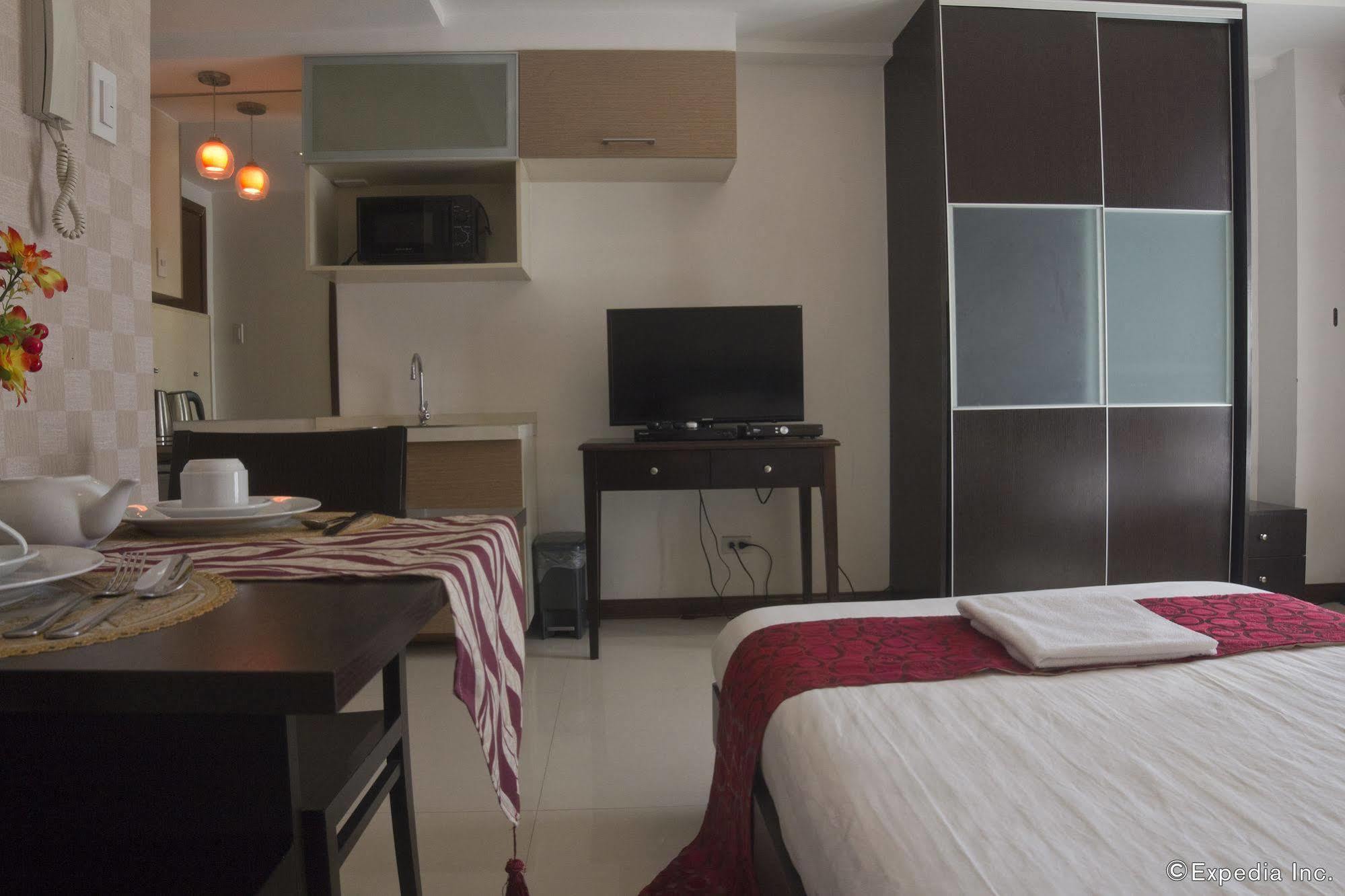 Sunshine City Suites Pasig City Exterior foto