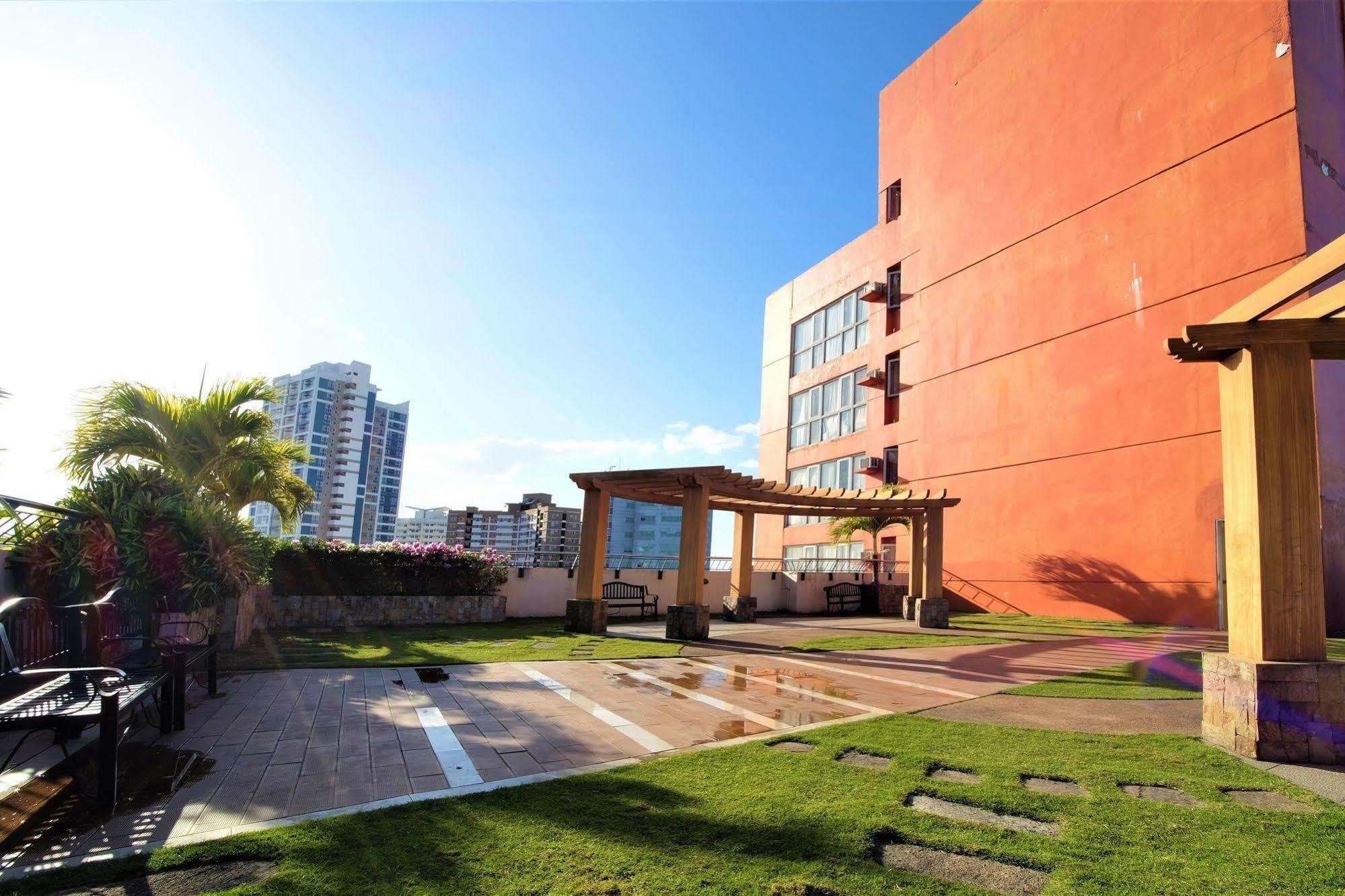 Sunshine City Suites Pasig City Exterior foto